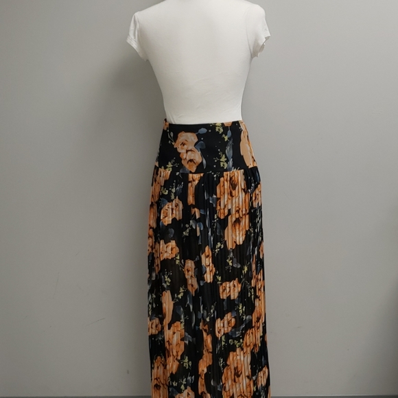 Maxi skirt - Picture 5 of 8